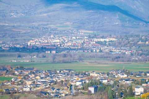 Bird's eye view, City view, Mountain view