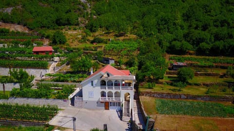 Property building, Facade/entrance, Bird's eye view