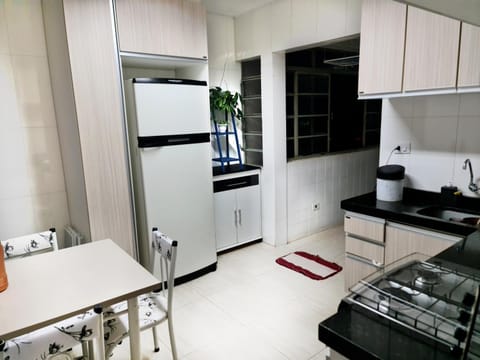 Apartamento na Melhor Localização - Centro, UEM, Mercadão Apartment in Maringá