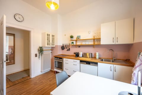 Kitchen or kitchenette, kitchen