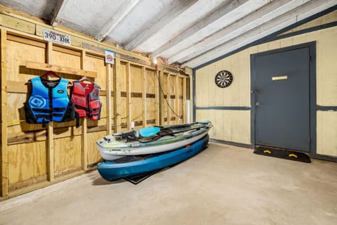 Creekside Cabin - Beaver Lake Creek Access House in Rogers