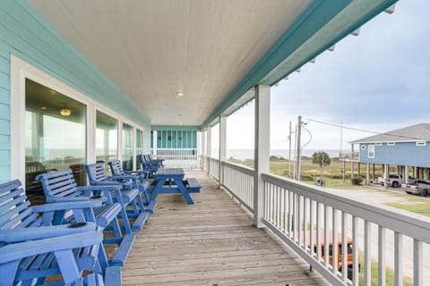 The Beach House Bolivar Peninsula Family Getaway House in Bolivar Peninsula