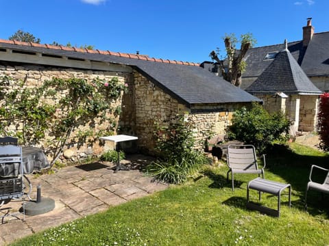 Patio, Day, Garden, Garden view