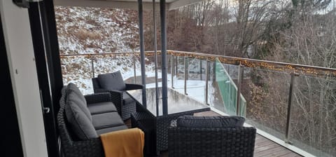 Day, Winter, Balcony/Terrace, Balcony/Terrace, Seating area