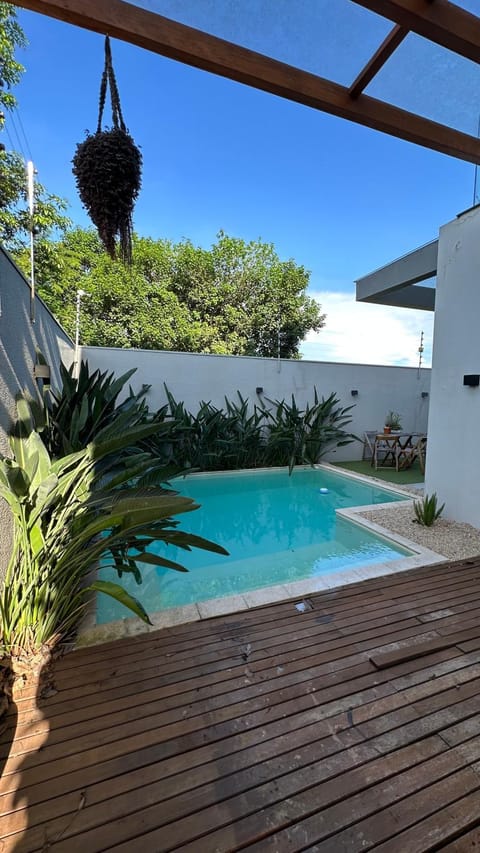 Casa alto padrão , para 10 pessoas, com piscina em Foz House in Foz do Iguaçu