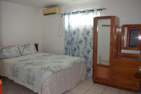 Welcome to your cozy retreat Apartamento in Suva