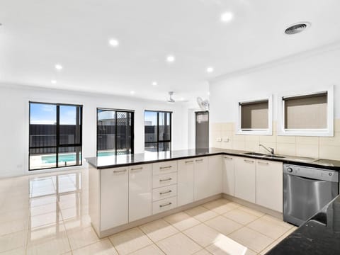 2 Luton Casa in Yarrawonga