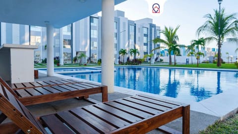 Property building, Day, Pool view, Swimming pool