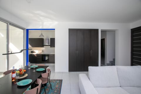 Palmove Renovated Meneou House House in Larnaca