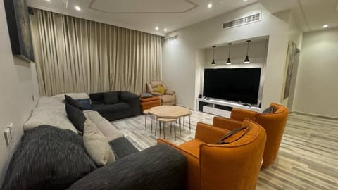 TV and multimedia, Seating area