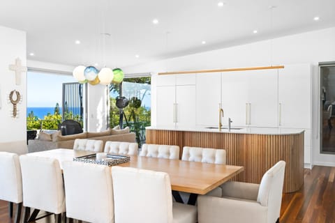 Sunshine on Seaview House in Noosa Heads