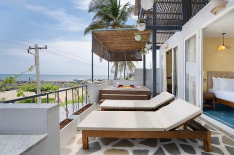 Patio, Day, Balcony/Terrace, Seating area, Sea view, sunbed