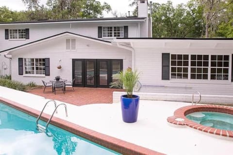 Patio, Seating area, Pool view