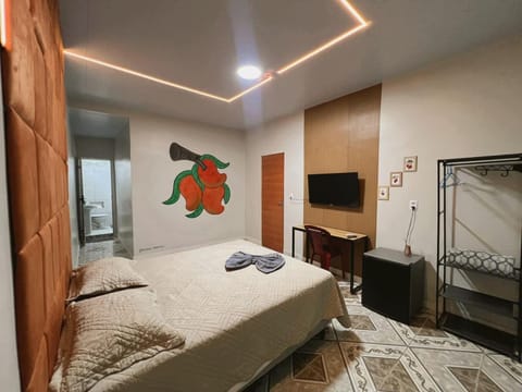 Bed, TV and multimedia, Photo of the whole room, Bedroom, wardrobe