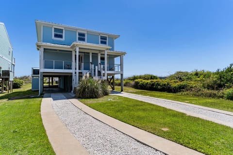 Modern Luxury Oceanfront 4BR Beach House Casa in Oak Island