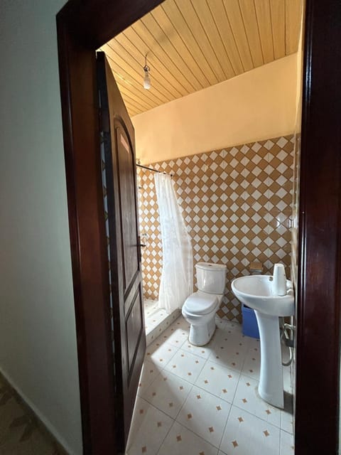 Vanjess Guest House Bed and Breakfast in Greater Accra Region, Ghana