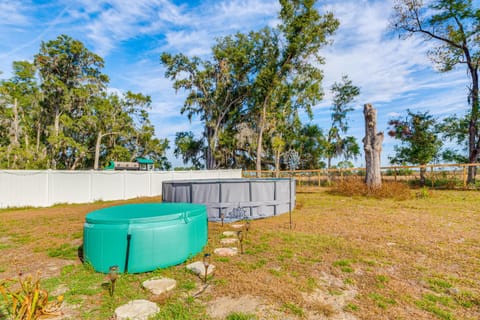 2 Mi to Rainbow Springs Home with Hot Tub! House in Dunnellon