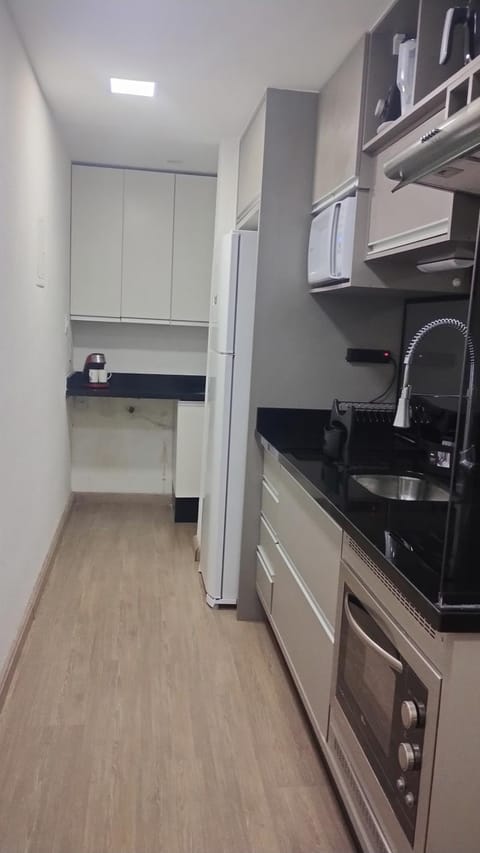 Apartamento completo,com ar condicionado,400 m do centro Apartment hotel in Mogi das Cruzes