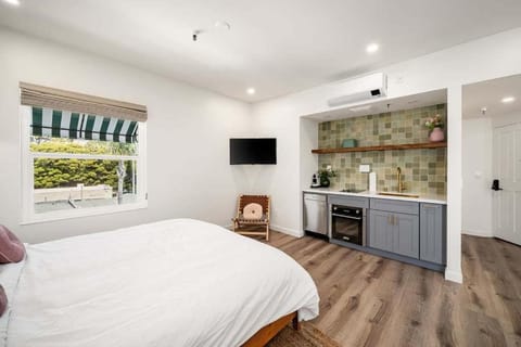 Studio Suite at Pismo Beach Club Apartment in Pismo Beach