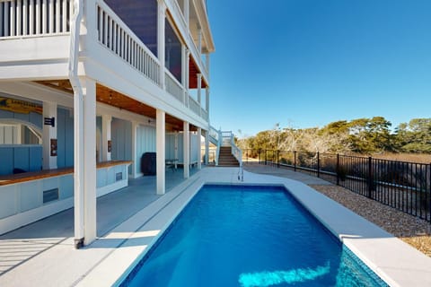 Beach Hunters House in Holden Beach