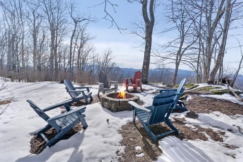 Wolf Ridge Lodge House in Watauga