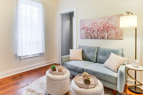 Walkable Location Quaint Cottage in Forest Grove! House in Forest Grove