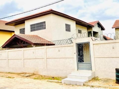 LA Plus LUXUEUXE VILLA DE LA CITÉ Villa in Lomé