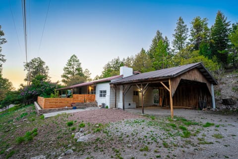 Serene Retreat in the Heart of Cloudcroft home Maison in Cloudcroft