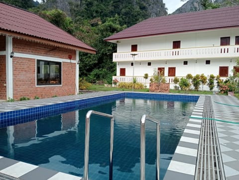 Property building, Pool view, Swimming pool, Swimming pool