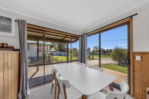 5 Lees Road, Mallacoota Casa in Mallacoota