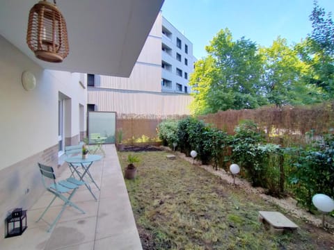 Patio, Garden, Garden view