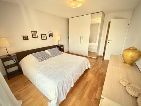 174 Close To Unil EPFL spacious modern and free parking included Apartment in Lausanne