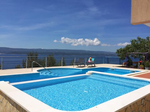 Sea view, Swimming pool