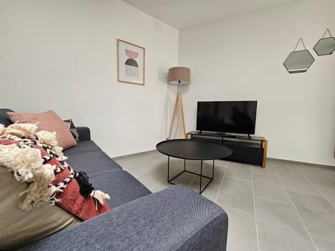 Newly Renovated Studio Loft in Prilly, Lausanne! RN18-5 Apartment in Lausanne