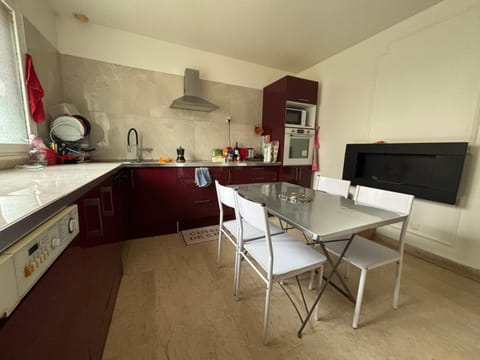 Spacieuse maison pour 6 à 8 personnes Villa in Paris