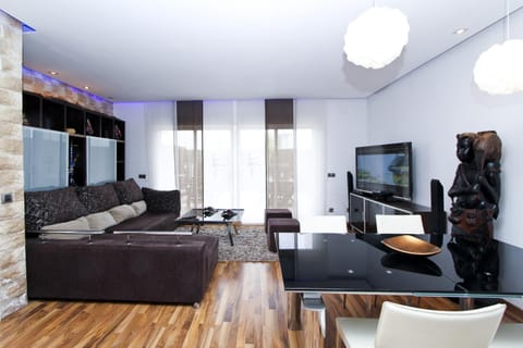 Communal lounge/ TV room, Living room