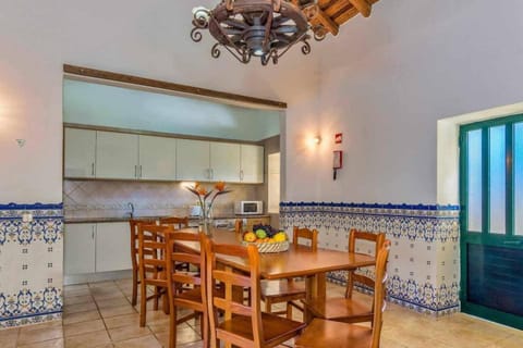 Quinta Amoreira paradise for adults Farm Stay in Carvoeiro