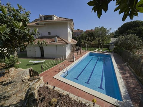 Villa for 14p 5 sea & train House in Maresme