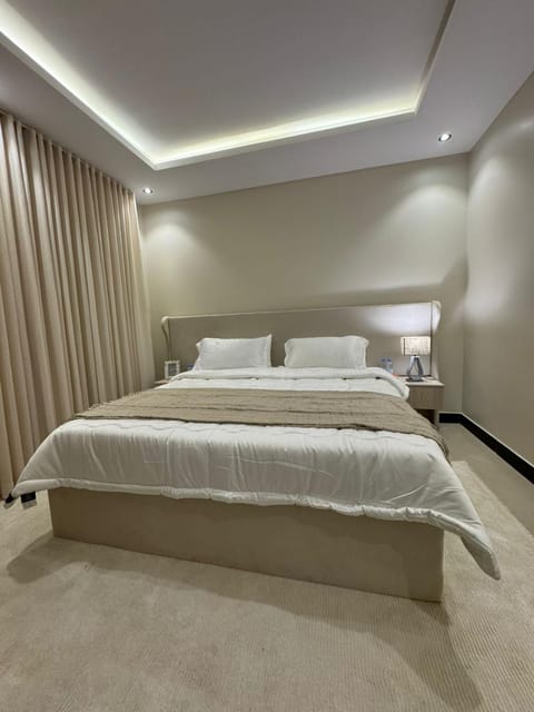 شقة أنيقة وفاخرة حي الغدير Apartment in Riyadh