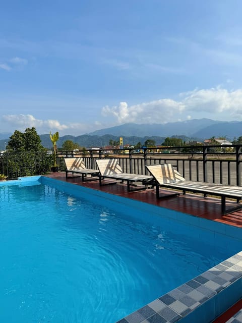 Day, Natural landscape, Mountain view, Pool view, Swimming pool, Swimming pool, sunbed