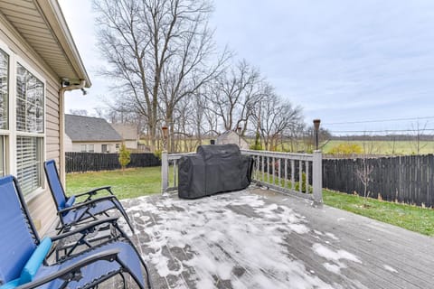 Modern Home with Fenced Yard 4 Mi to Dtwn Lexington House in Lexington