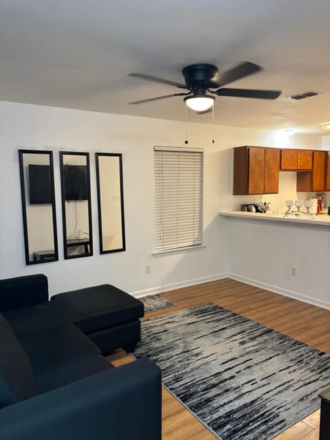 Kitchen or kitchenette, Living room, Seating area