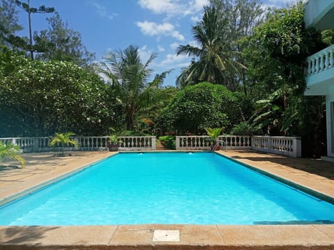 Huge 8 Bedroom Beachfront Villa Villa in Kilifi, Kenya