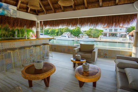 Patio, View (from property/room), Balcony/Terrace, Living room, Seating area, Pool view, Swimming pool