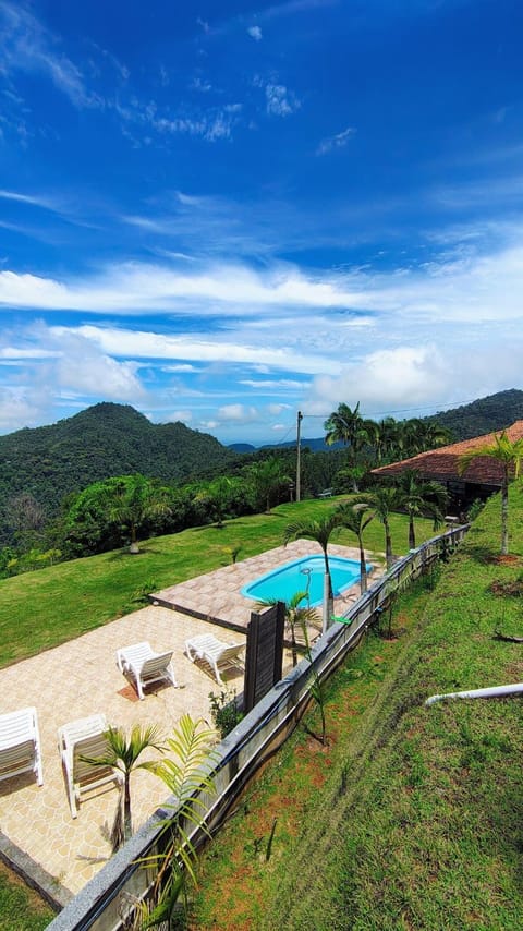 Day, Natural landscape, Mountain view, Pool view, Swimming pool, sunbed