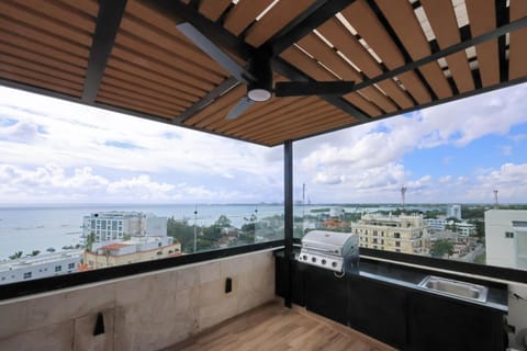 View (from property/room), Balcony/Terrace, Balcony/Terrace, City view, Sea view