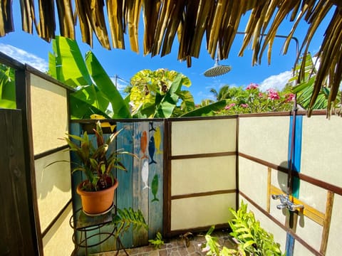 FARE TEHAKI - Island spirit House in Moorea-Maiao