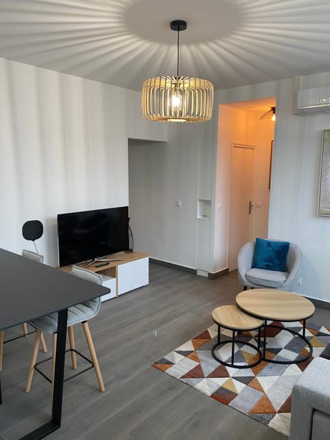 Appartement Cosy entre Paris et Disney Apartment in Noisy-le-Grand