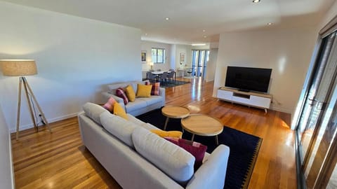 Snappy Springvale 3 Bed House House in Springvale