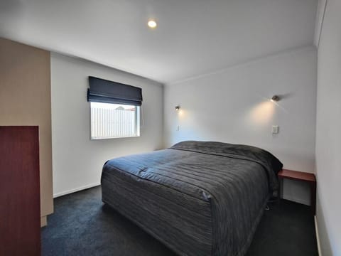 Camden Court Apartment House in Invercargill